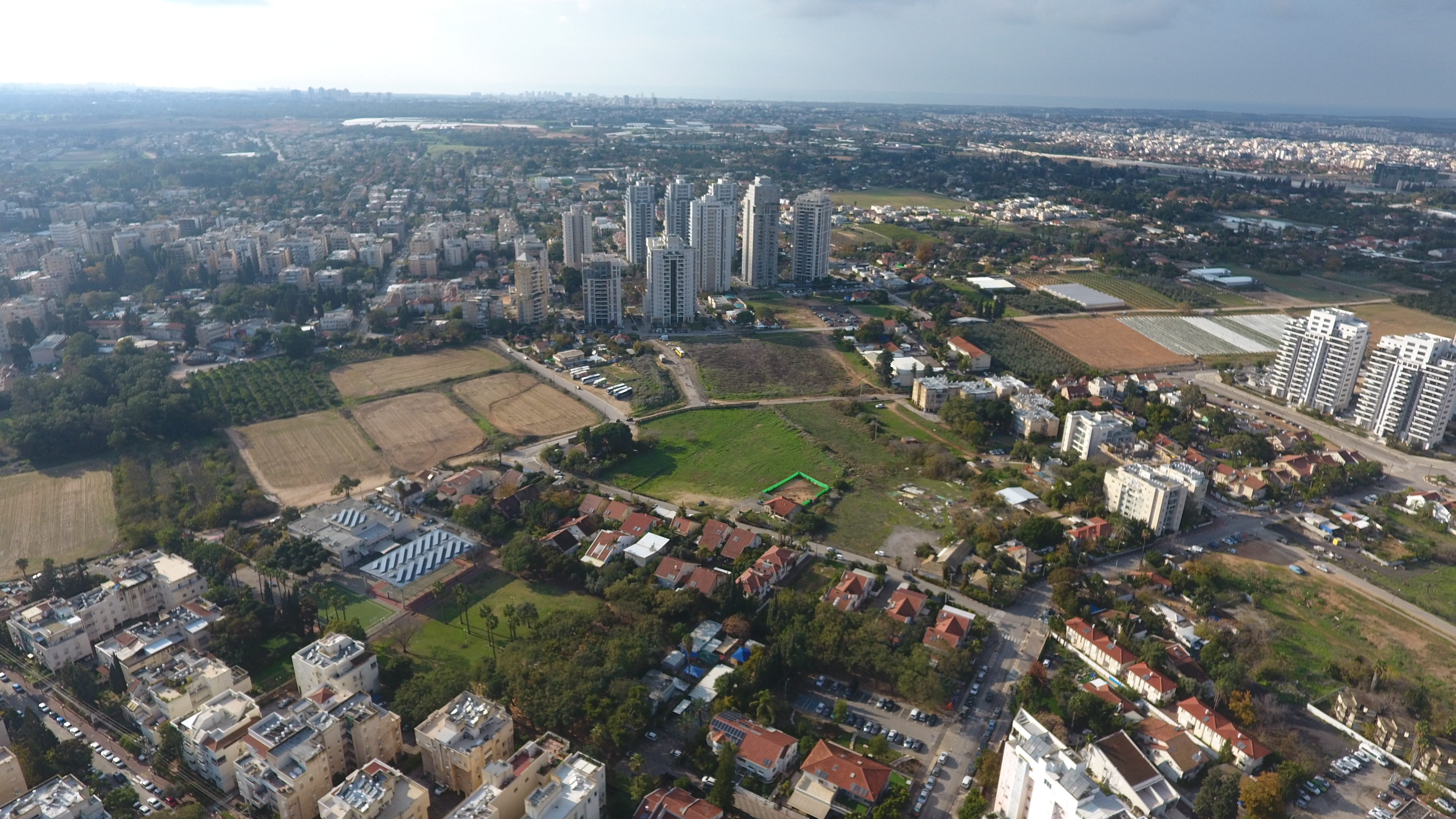 מתחם שביל התפוזים הוד השרון