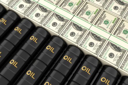 oil-tank-cashprice-oil-going-up-downusing-us-money-buy-oilcomparison-cash-oil3d-rendering (1)