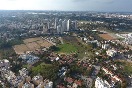 מתחם שביל התפוזים הוד השרון